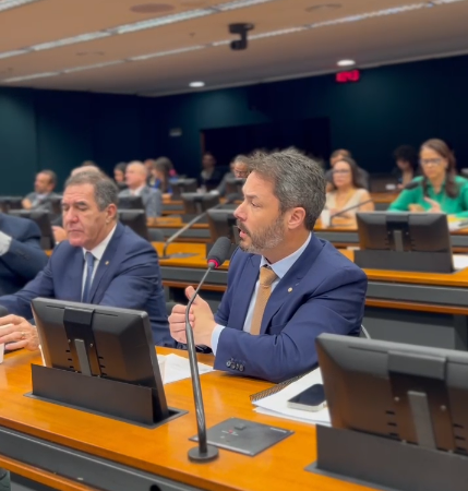 Saulo Pedroso em reunião de comissão na Câmara dos Deputados, em Brasília